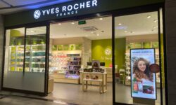 Read: Yves Rocher Expands Store Network With IDIS Surveillance and AI Retail Box